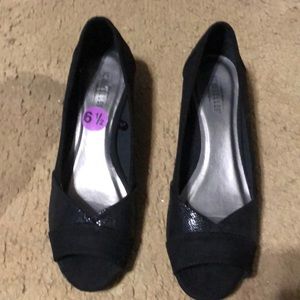 Black peeptoe wedge heels